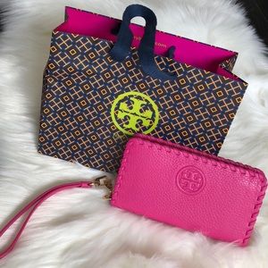 Tory Burch Pink Marion Smartphone Wristlet